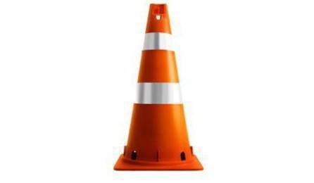 Foto do insumo SINAPI 13244 — CONE DE SINALIZACAO EM PVC RIGIDO COM FAIXA REFLETIVA, H = 70 / 76 CM