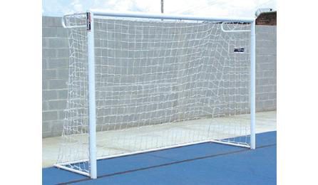 Foto do insumo SINAPI 25398 — CONJUNTO PARA FUTSAL COM PAR DE TRAVES OFICIAIS DE 3,00 X 2,00 M EM TUBO DE ACO 