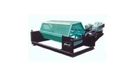 Foto do insumo SINAPI 38410 — PENEIRA ROTATIVA COM MOTOR ELETRICO TRIFASICO DE 2 CV, CILINDRO DE 1 M X 0,60 M,