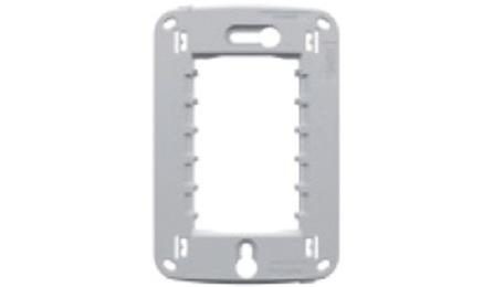 Foto do insumo SINAPI 38099 — SUPORTE DE FIXACAO PARA ESPELHO / PLACA 4" X 2", PARA 3 MODULOS, PARA INSTALACAO